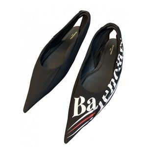 AUTH Balenciaga Black Logo Knife Flats